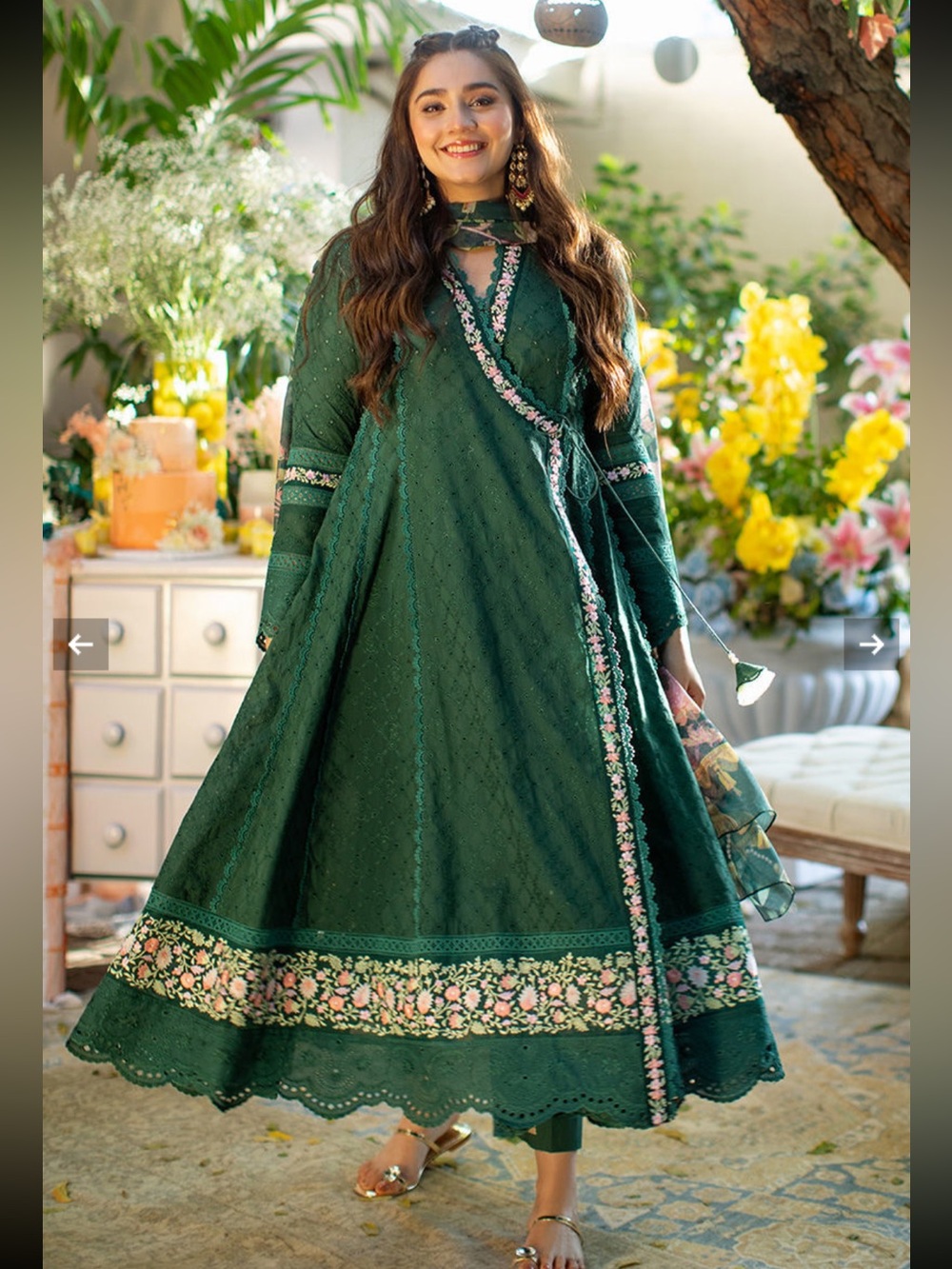 Ansab Jahangir Chikan Emerald Green Embroidered Women’s Dress with dupatta - Picture 5 of 5